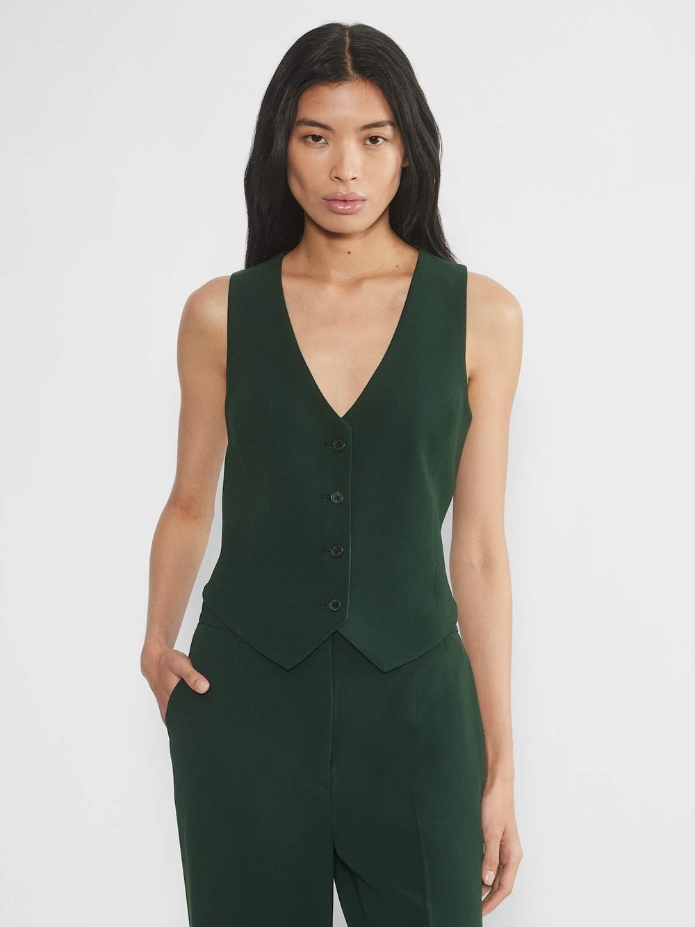 BNWT Babaton Deniro Sleeveless Button Vest